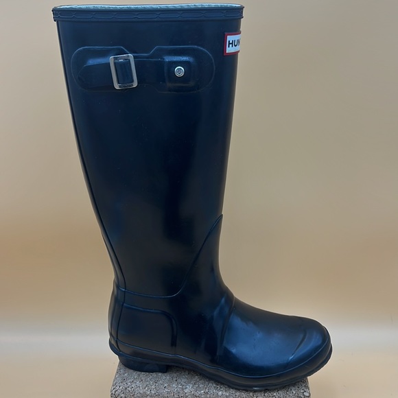 ✨🖤Tall Gloss Black rain 👢 Boots Size 6M/7F 🧦socks size Large - Picture 10 of 13